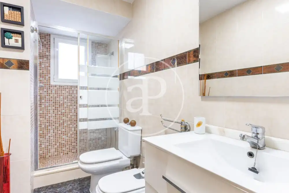 Baño de Piso en venta en Alfafar con Aire acondicionado, Calefacción y Terraza