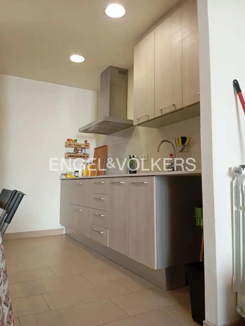 Cocina de Casa o chalet en venta en Barcelona con Calefacción y Jardín privado