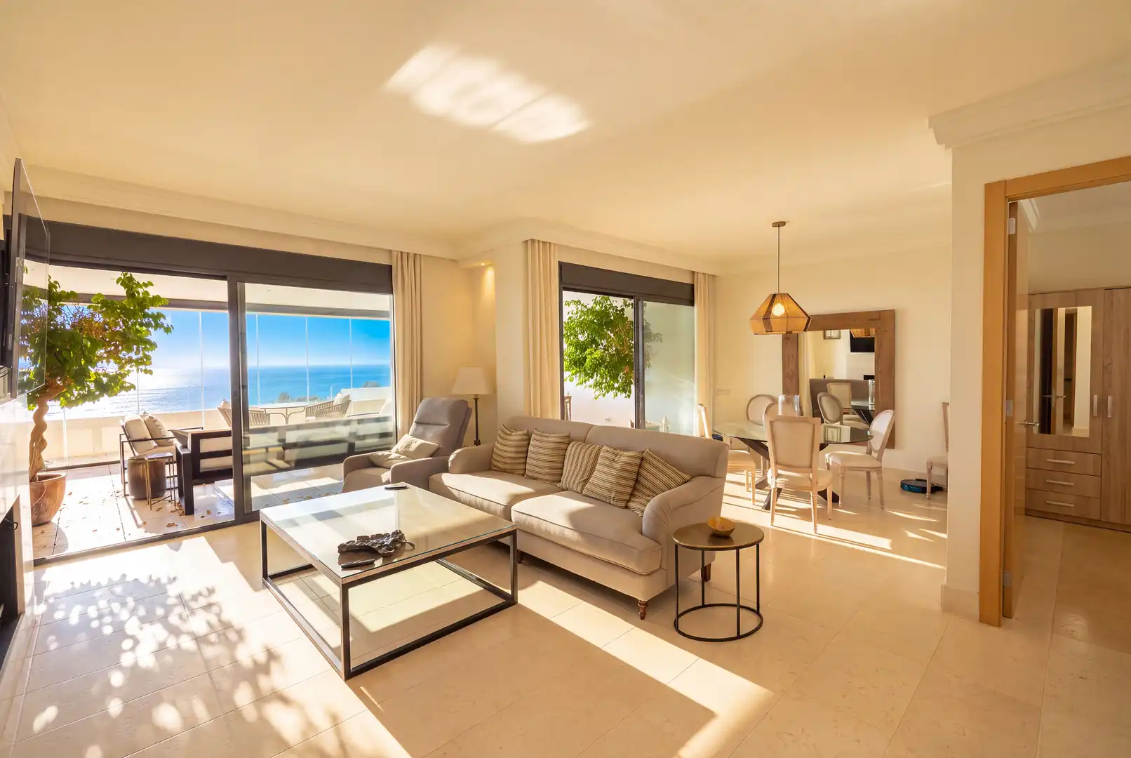 Flat with pool for sale in Urbanizacion los Altos de los Monteros, imagen 2