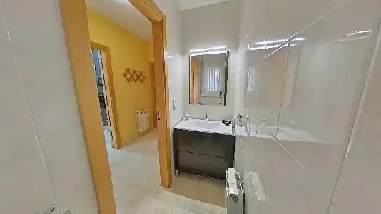 Baño de Casa o chalet en venta en Santa Perpètua de Mogoda con Aire acondicionado, Calefacción y Jardín privado