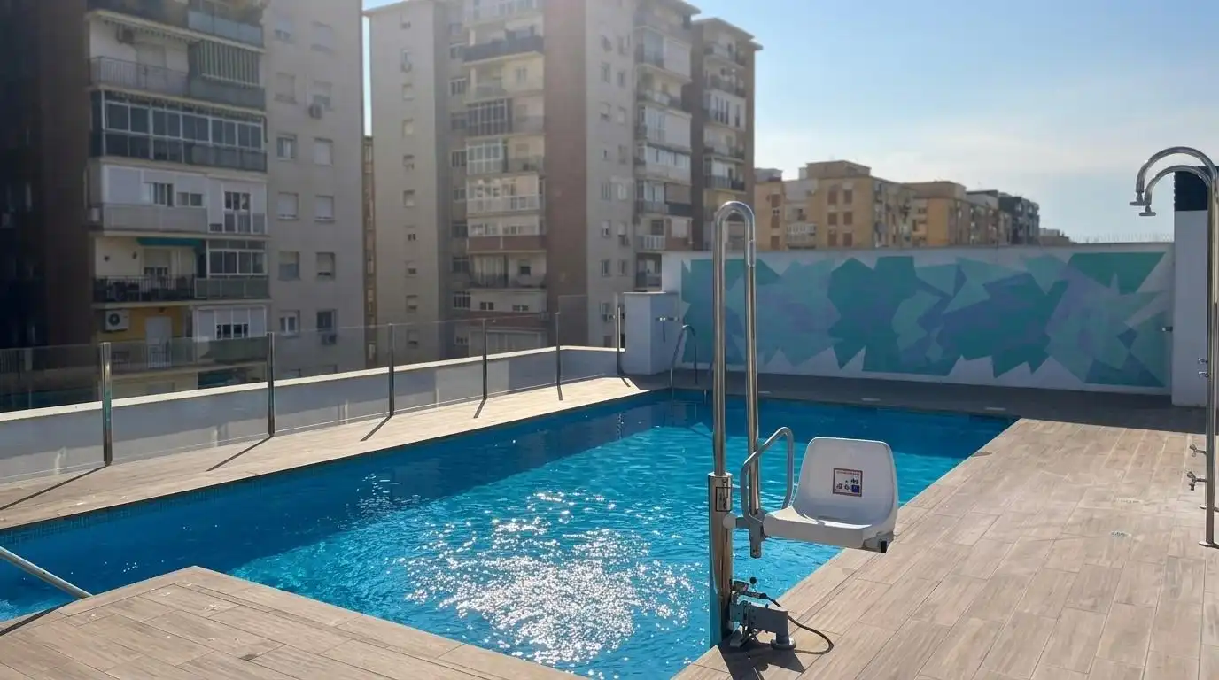 Piscina de Pis en venda en Málaga amb Aire condicionat, Calefacció i Traster