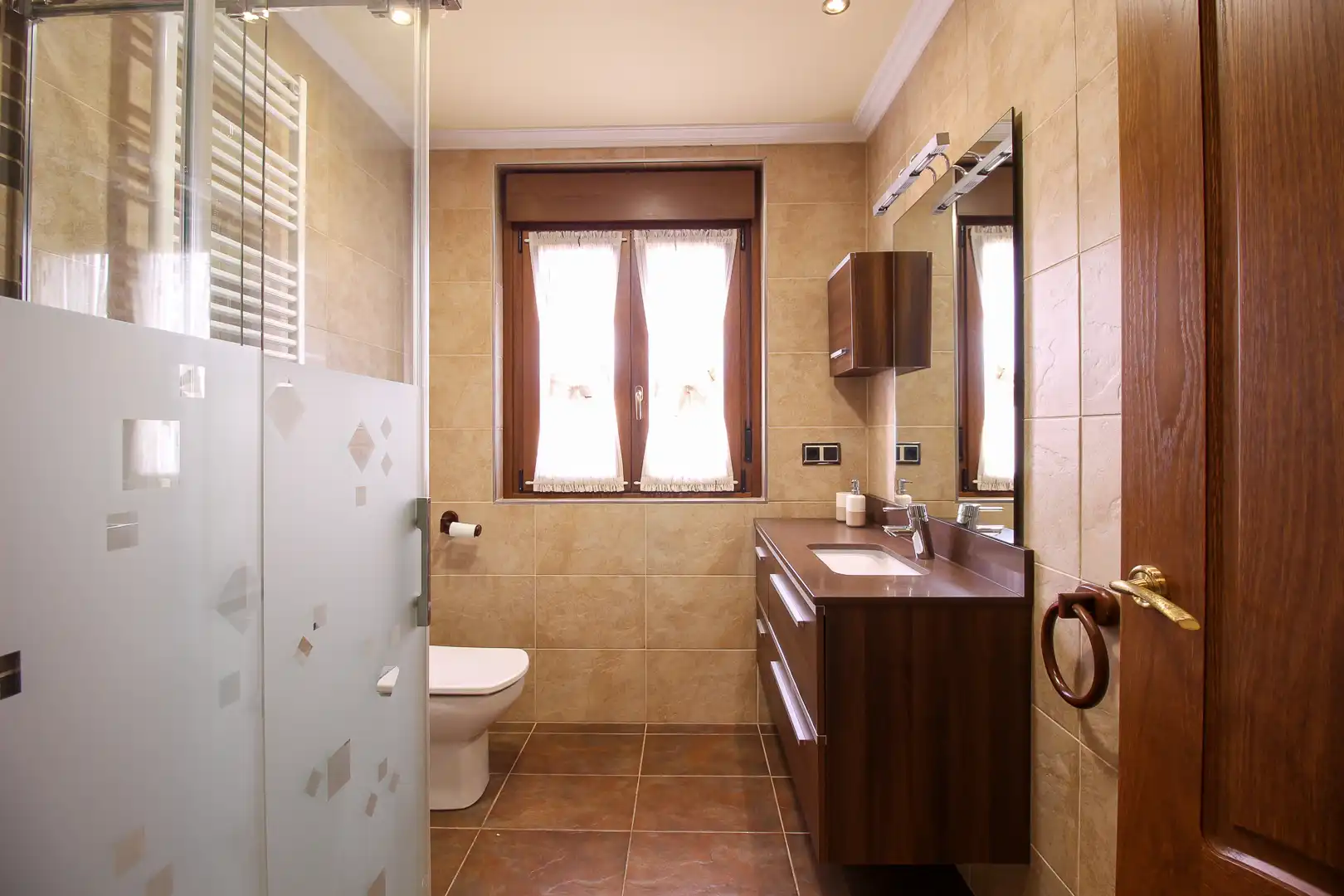 Baño de Casa o chalet en venta en Santa Cruz de Bezana con Calefacción, Jardín privado y Terraza