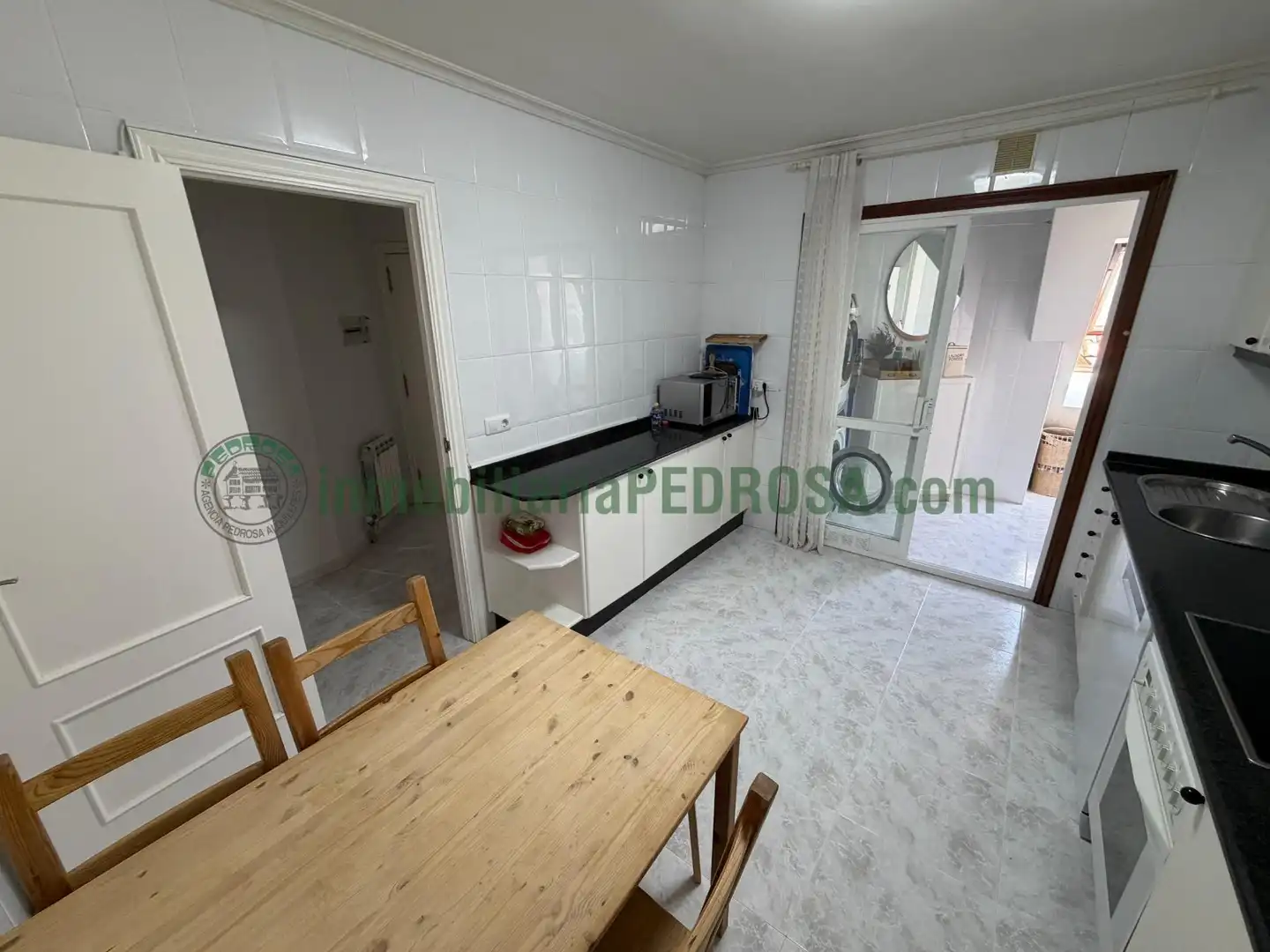 Cocina de Ático en venta en Pontevedra Capital  con Calefacción y Terraza