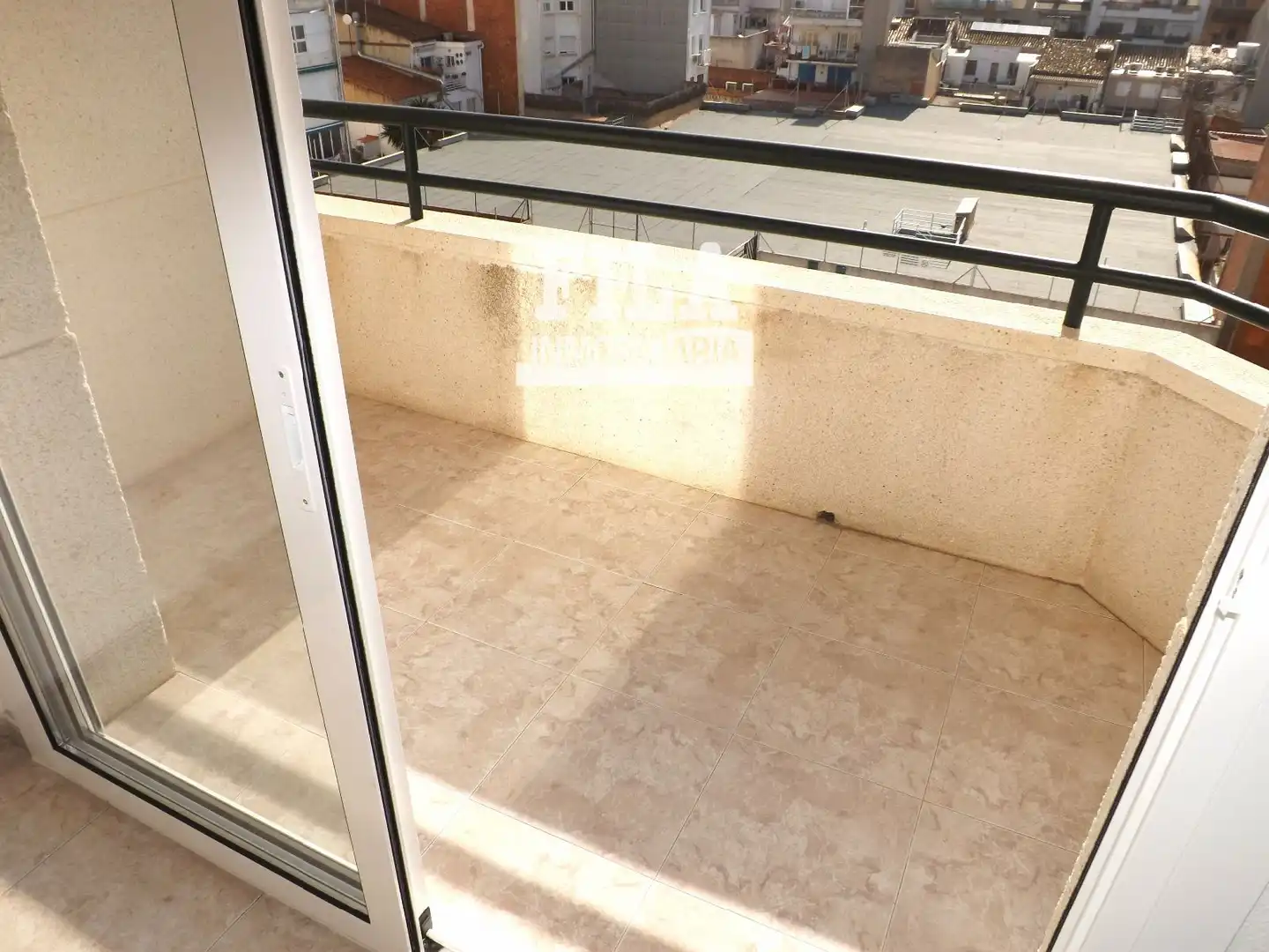 Terrasse von Dachboden zum Verkauf in Calafell mit Terrasse, Schwimmbad und Gemeinschaftspool
