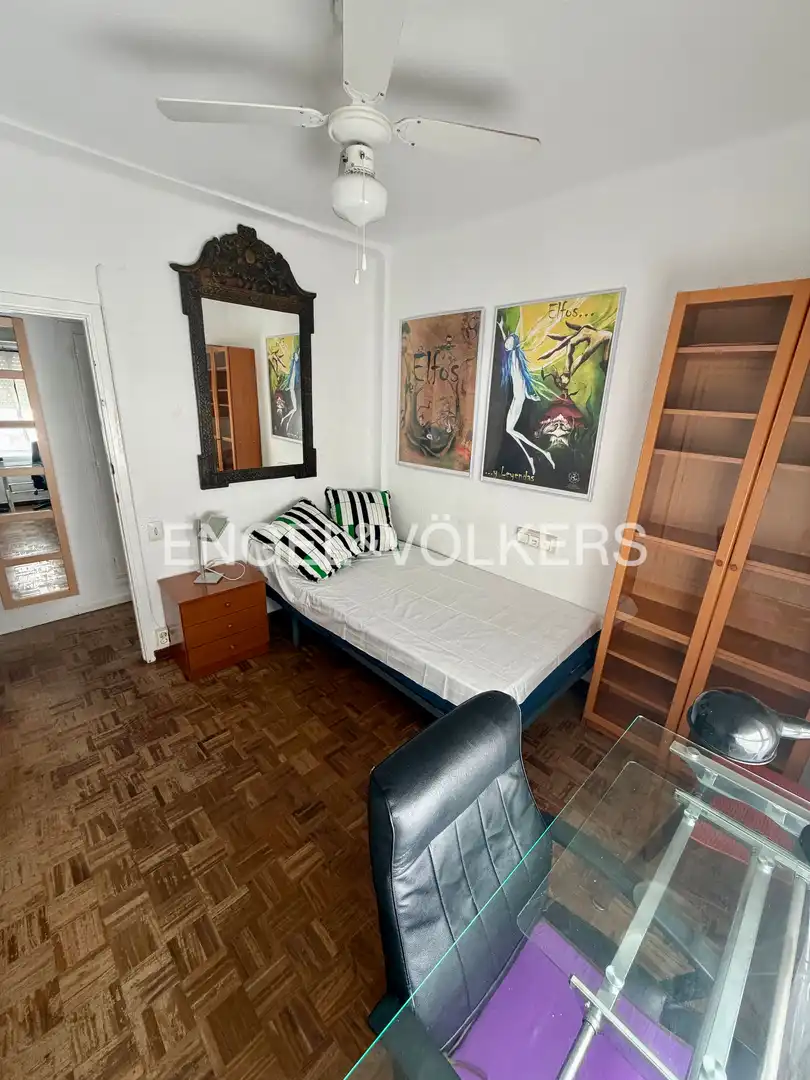 Piso de alquiler en Valencia con Calefacción, Parquet y Amueblado