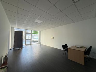 Business premises to rent in Avenida da Coruña 484
