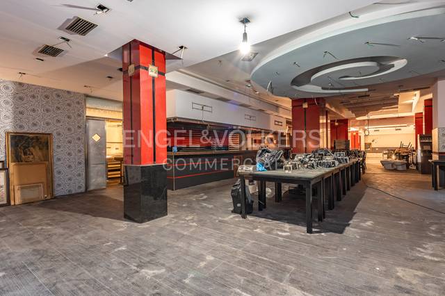 Local comercial en Venta en Centre - Passeig i Rodalies