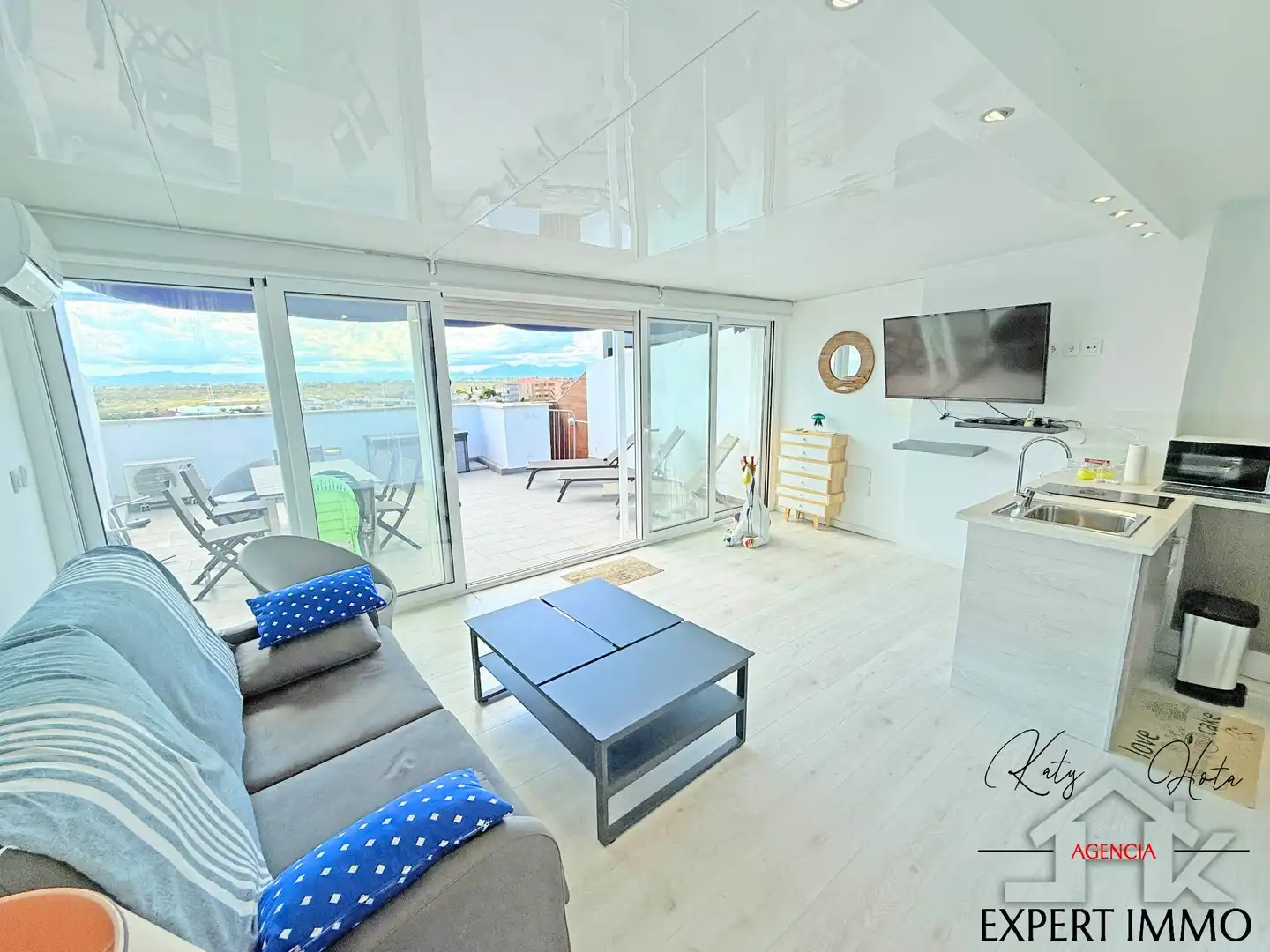 Sala de estar de Apartamento en venta en Roses con Aire acondicionado, Calefacción y Terraza