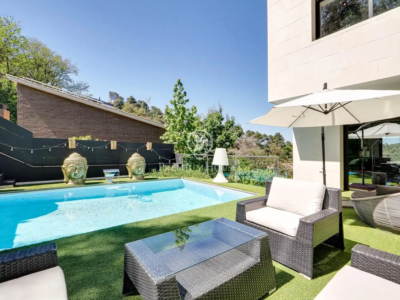 Piscina de Casa o chalet en venta en Barcelona con Aire acondicionado, Jardín privado y Terraza