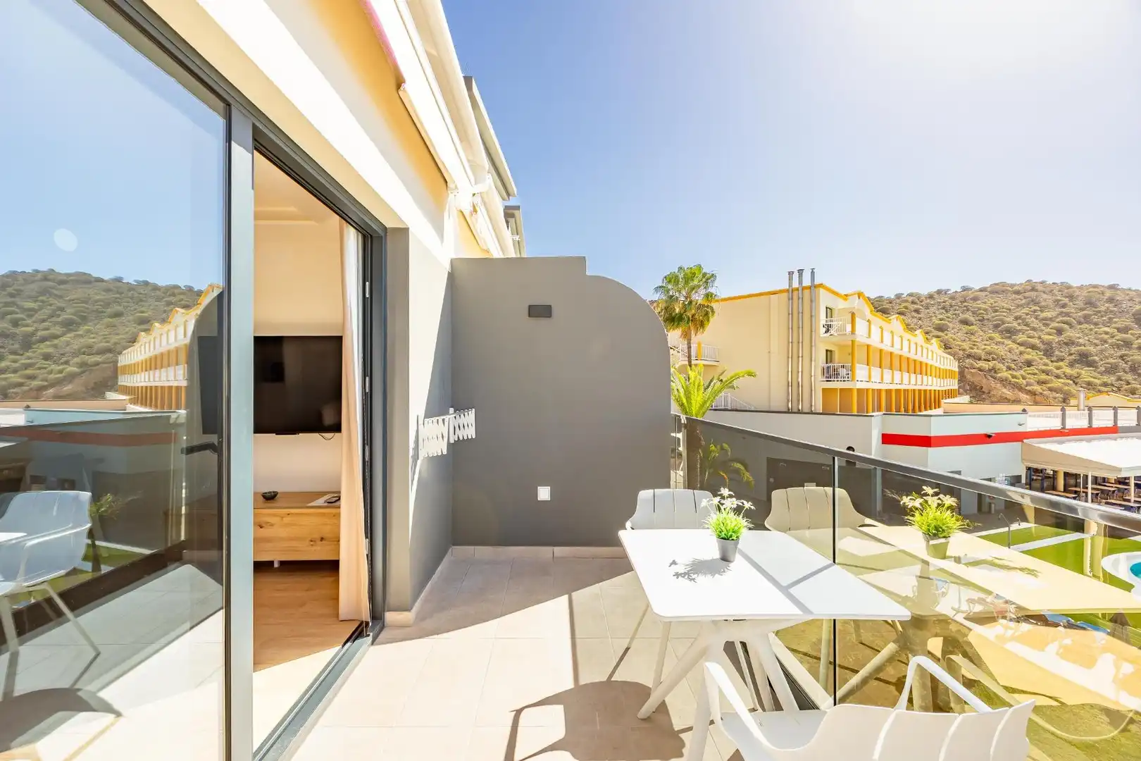 Apartamento con terraza en venta en Puerto Rico, imagen 3