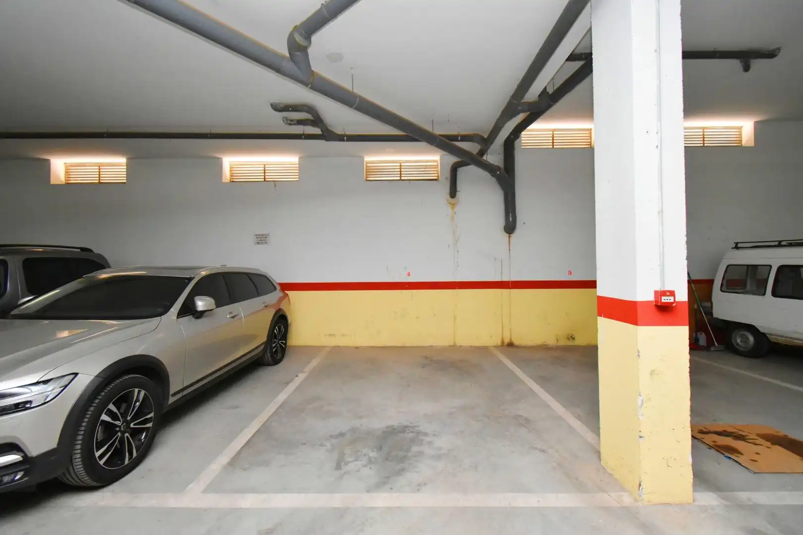 Parkplatz von Wohnung zum Verkauf in Dalías mit Privatgarten, Terrasse und Abstellraum