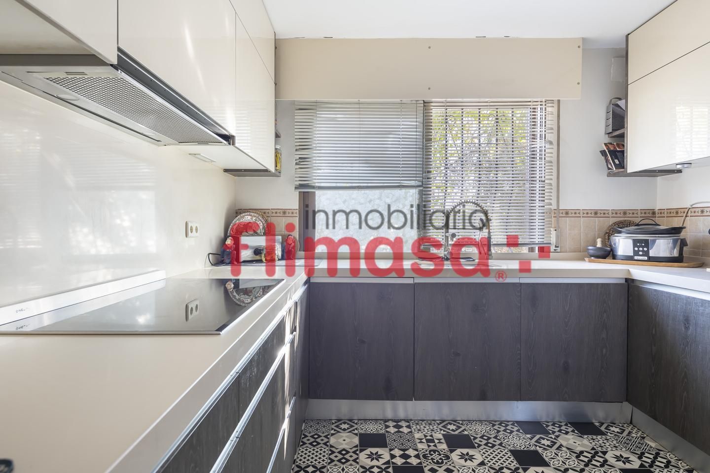Kitchen of Single-family semi-detached for sale in Villaviciosa de Odón  with Terrace and Swimming Pool