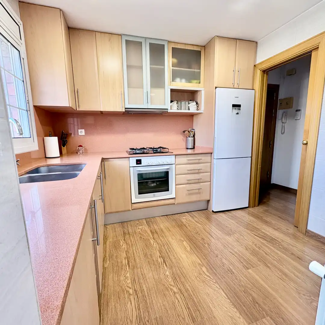 Kitchen of Flat for sale in Sant Boi de Llobregat  with Air Conditioner, Heating and Furnished