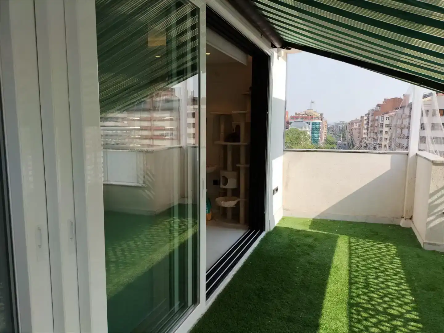 Terraza de Ático en venta en San Bartolomé de Pinares con Trastero y Amueblado