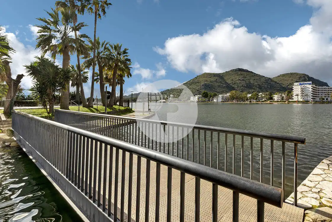 Außenansicht von Einfamilien-Reihenhaus zum Verkauf in Alcúdia mit Terrasse, Schwimmbad und Balkon