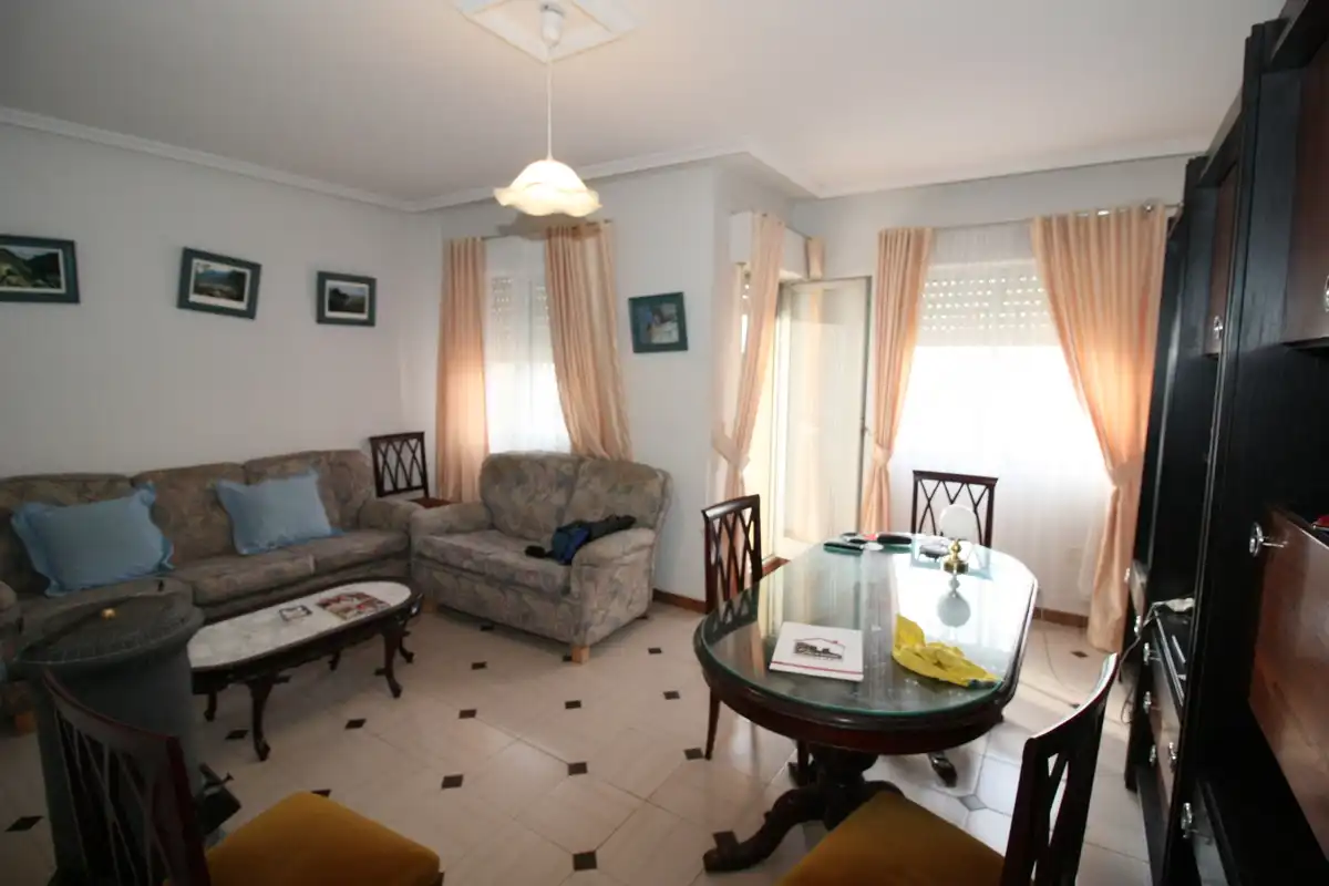 Sala de estar de Piso en venta en Candeleda con Amueblado y Balcón