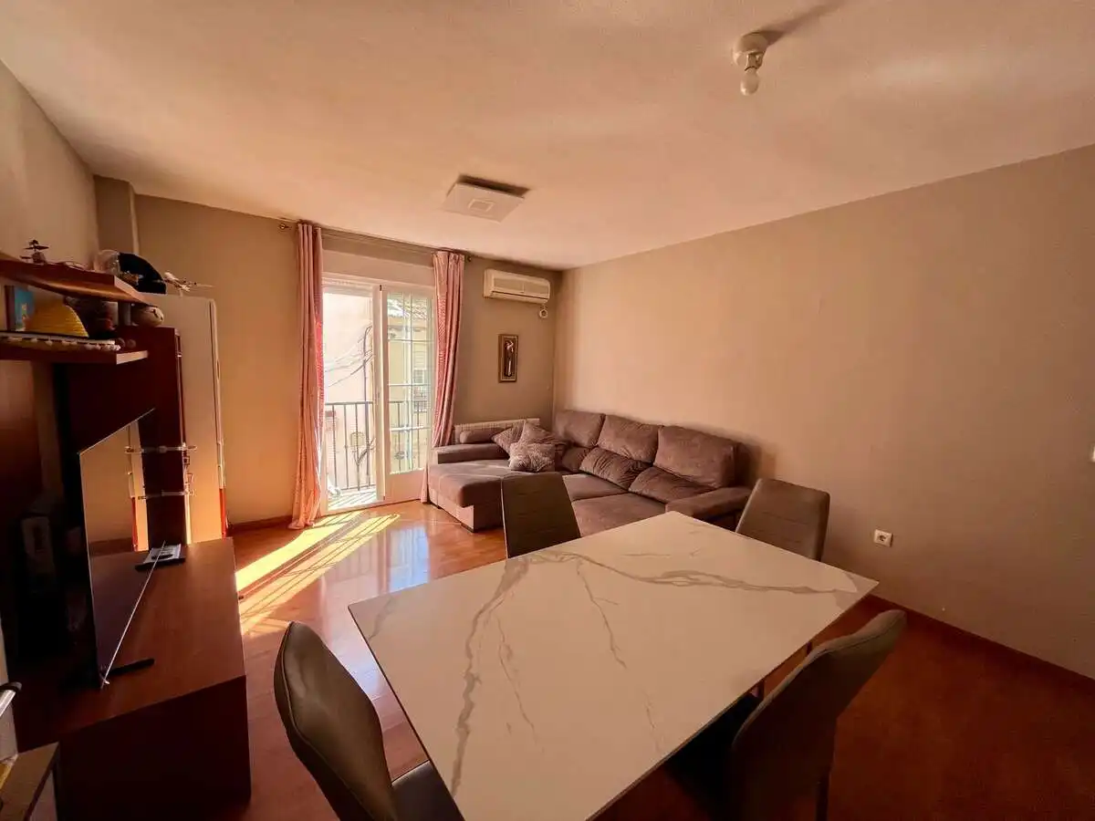 Sala de estar de Piso en venta en Armilla con Balcón