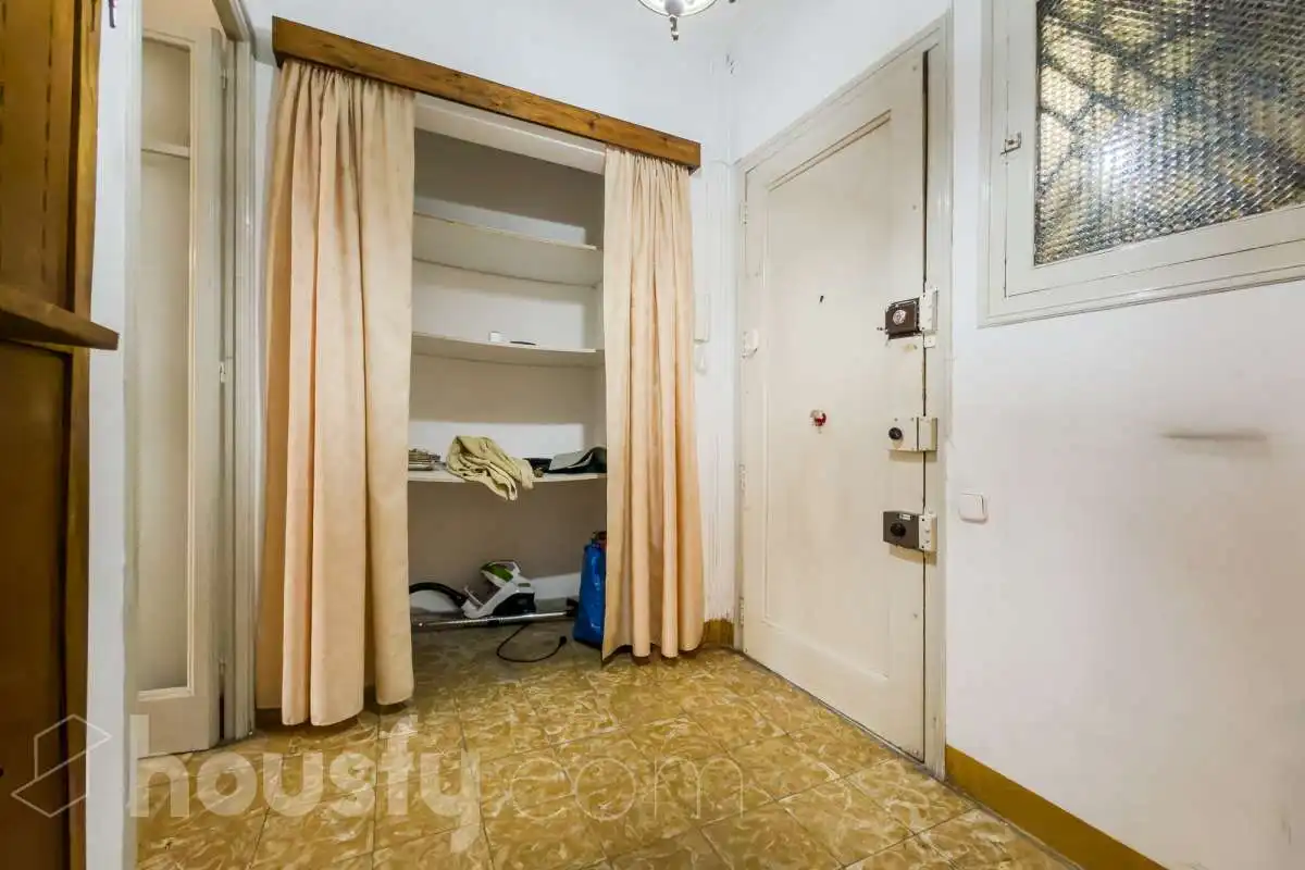 Piso en venta en Carrer de Sant Pau, El Raval