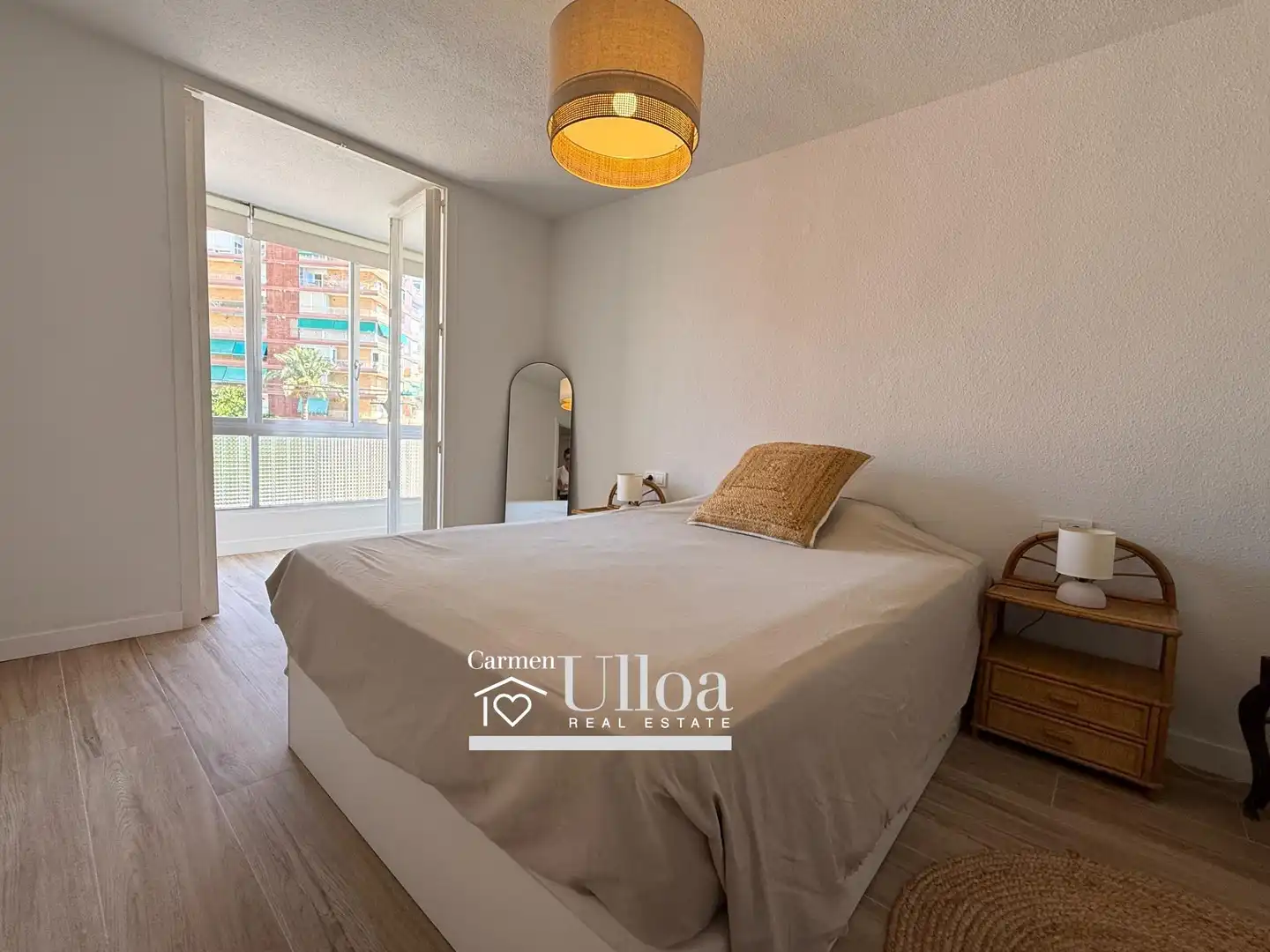Dormitori de Apartament de lloguer en Alicante / Alacant amb Aire condicionat, Terrassa i Moblat