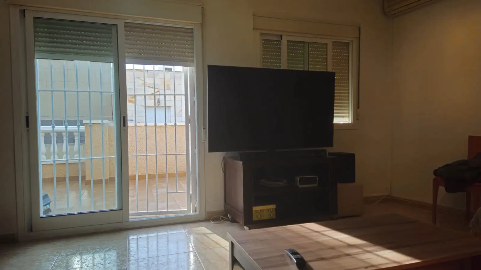 Sala de estar de Ático en venta en El Ejido con Aire acondicionado, Terraza y Amueblado