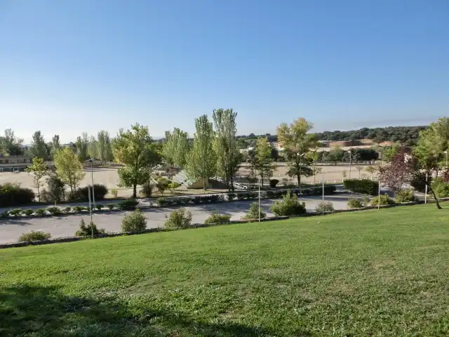 Houses for sale in Ciudalcampo