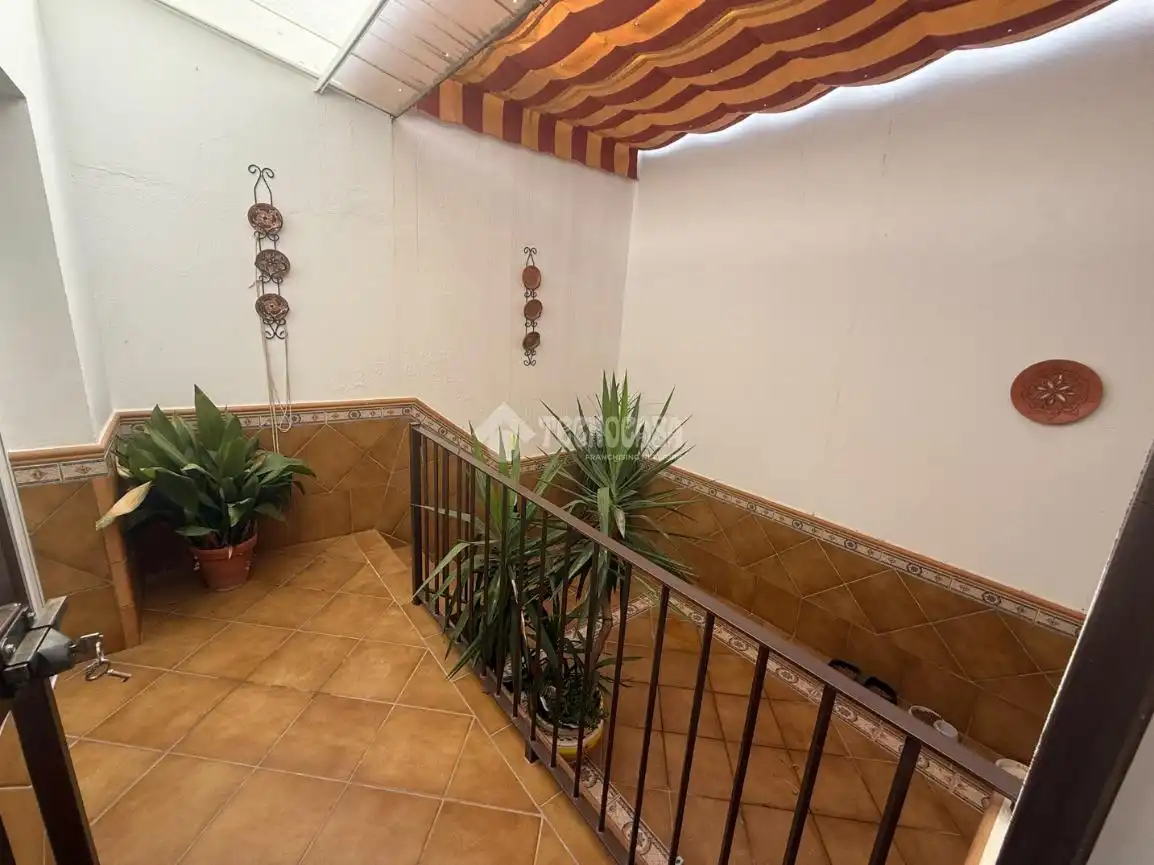 Casa adosada en venda en Paradas