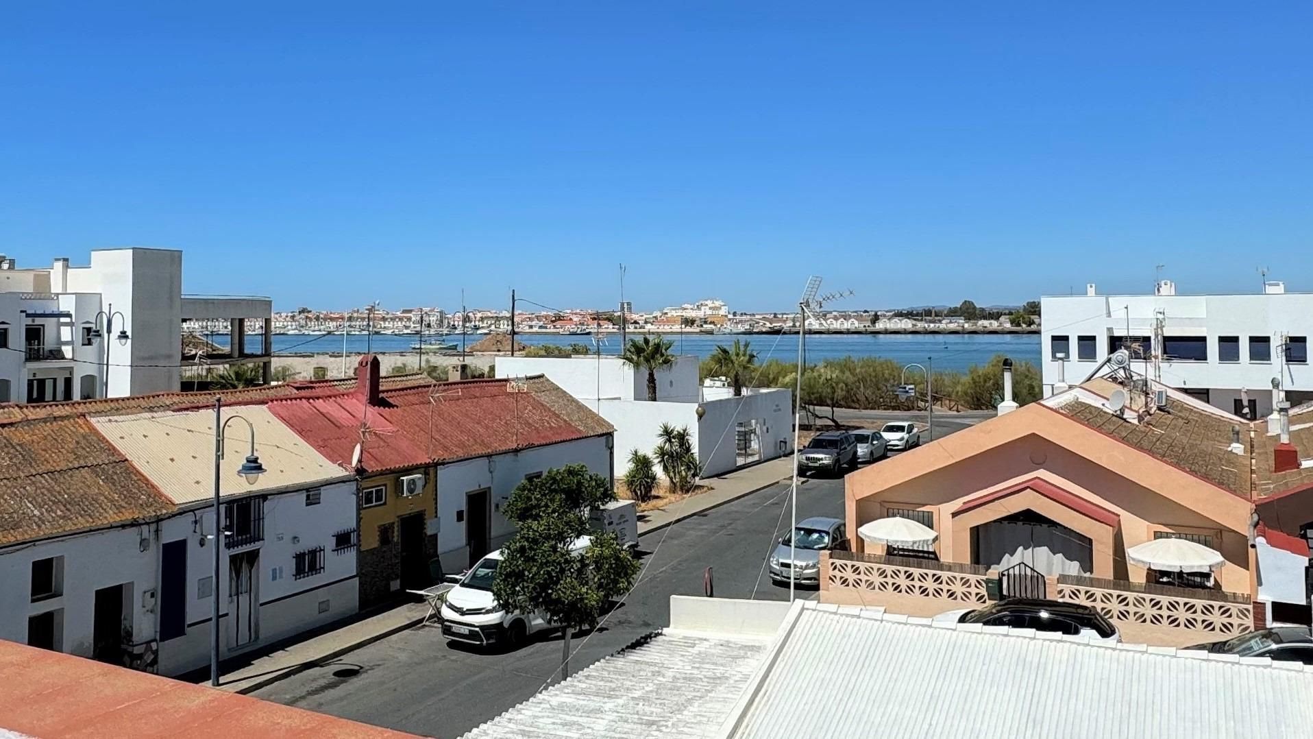 Exterior view of Single-family semi-detached for sale in Ayamonte  with Terrace