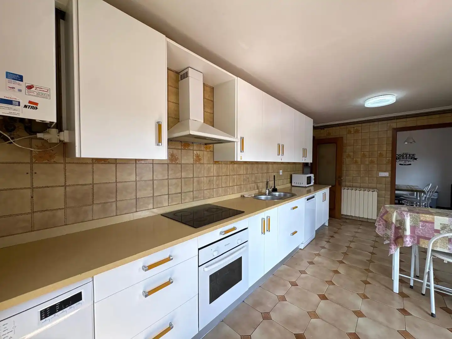 Cuina de Dúplex en venda en Torrelavega  amb Moblat