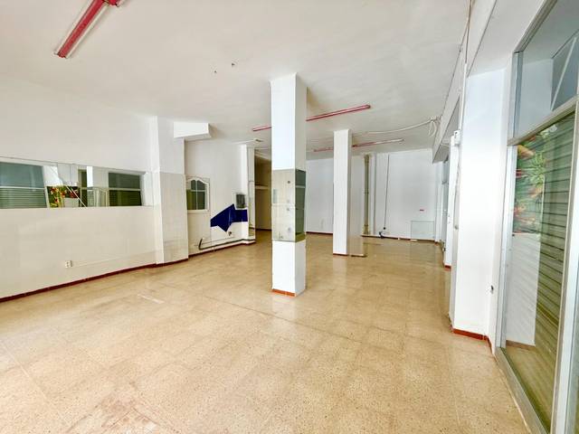 Local comercial en Venta en Es Camp Redó