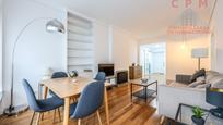 Living room of Flat to rent in  Madrid Capital  with Air Conditioner, Heating and Parquet flooring