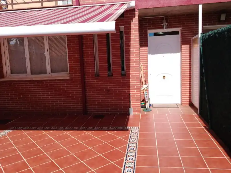 Terraced house with pool for sale in Peña gembres 36-5