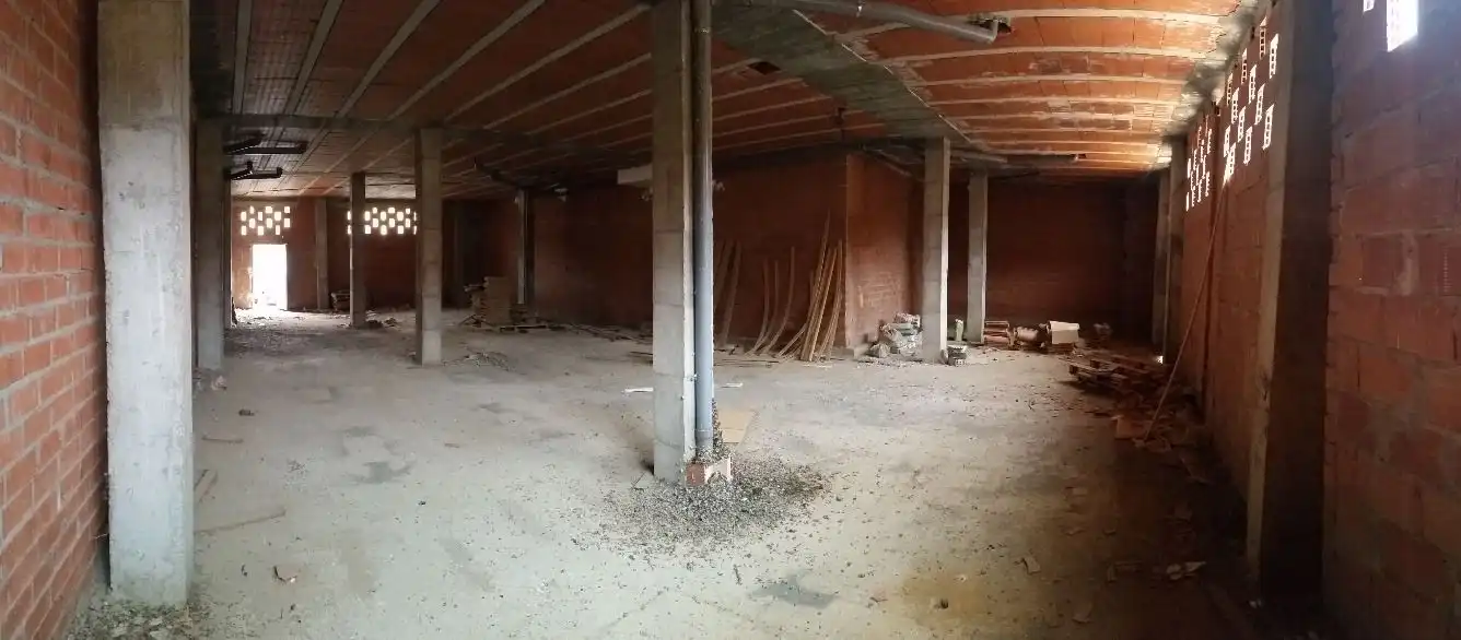 Business premises for sale in Calle Castilviejo 12, imagen 2