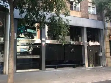 Vista exterior de Oficina en venda en Barcelona amb Aire condicionat i Calefacció