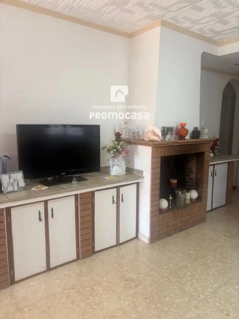 Sala de estar de Casa o chalet en venta en Barberà del Vallès con Calefacción, Terraza y Balcón