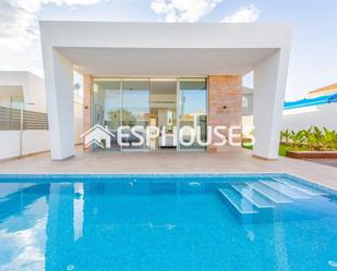 Swimming pool of House or chalet for sale in Torrevieja  with Terrace and Swimming Pool