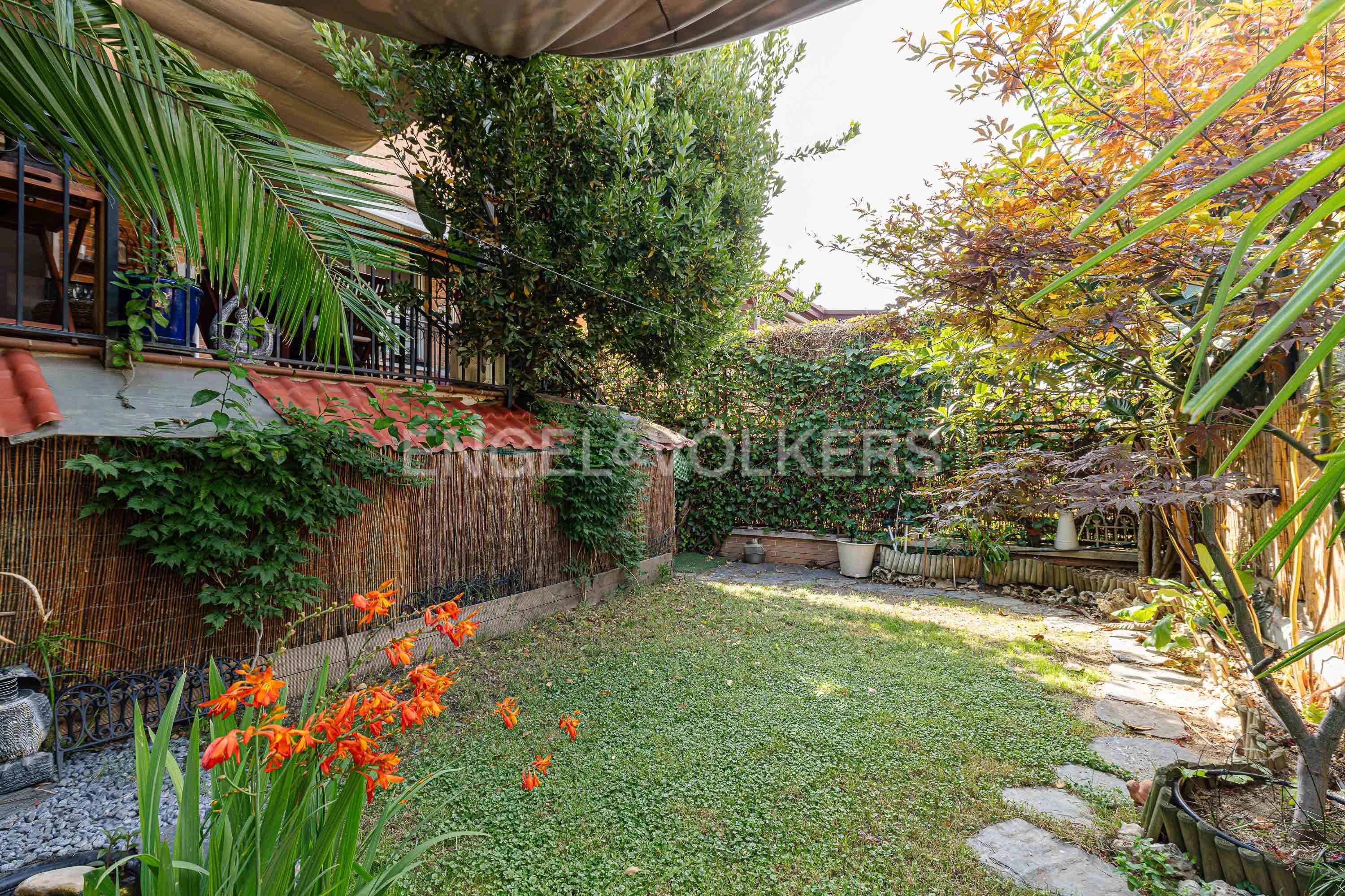 Garden of Single-family semi-detached for sale in Boadilla del Monte  with Air Conditioner, Heating and Private garden