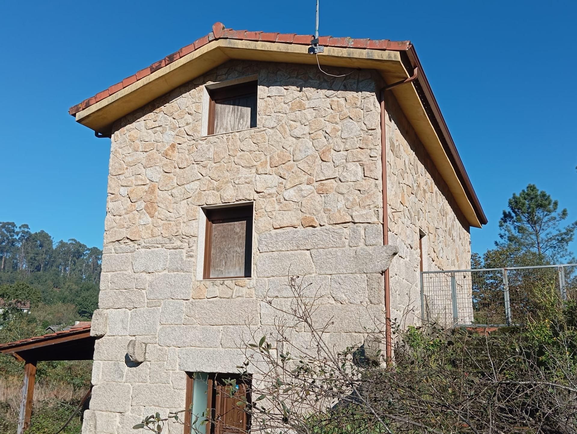 House or chalet for sale in  CRIBEIRO (O)-CRISTIÑADE, 63, Ponteareas