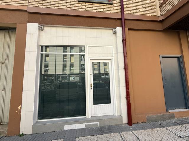 Local comercial en Venta en Basadi Auzategia Auzoa, 2 en Zumaia