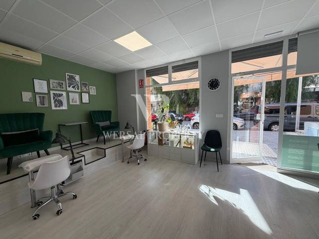 Local comercial en Alquiler en Calle Salauris, 1 en Centre