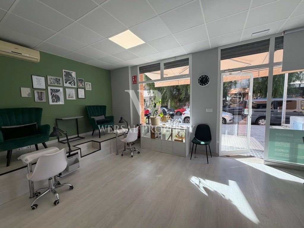 Premises to rent in Salou  with Air Conditioner and Furnished