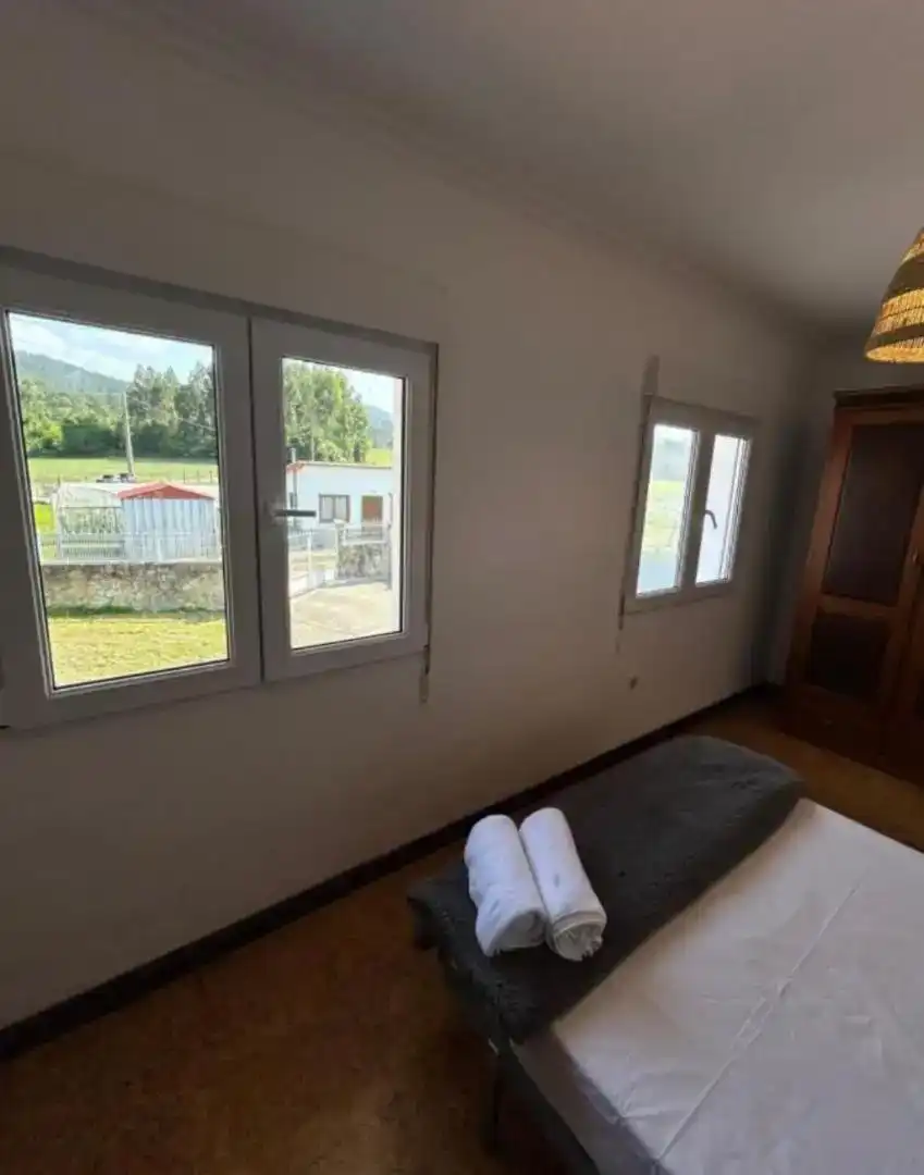 Schlafzimmer von Country house zur Miete in Cudillero mit Privatgarten, Abstellraum und Möbliert