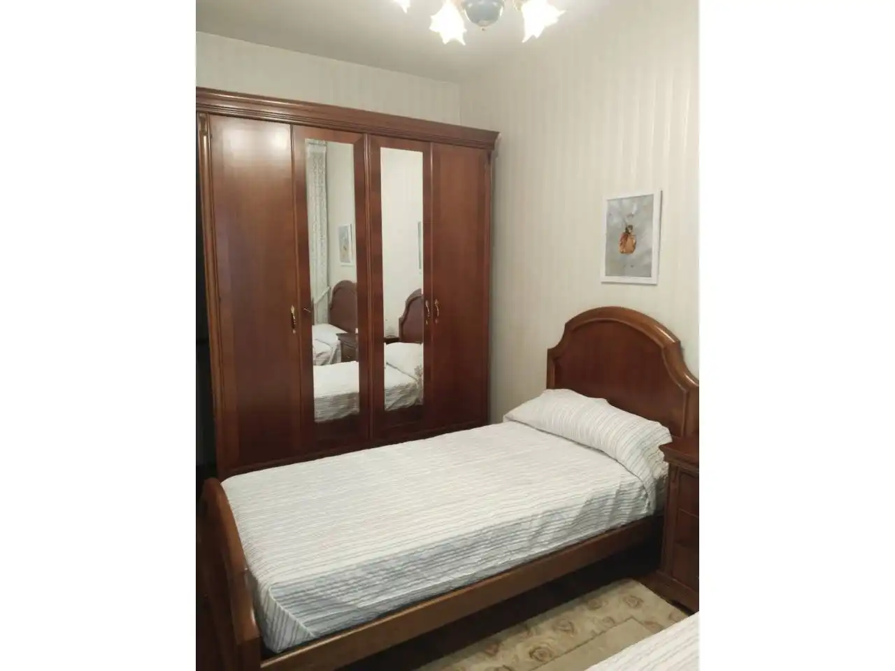 Habitación de Piso de alquiler en Burgos con Calefacción, Parquet y Amueblado