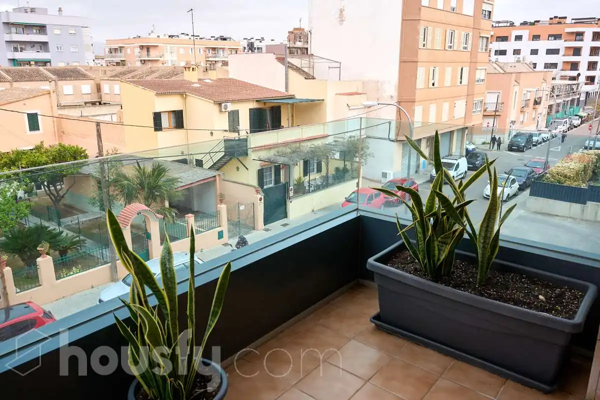 Terrasse von Wohnung zum Verkauf in  Palma de Mallorca mit Klimaanlage, Heizung und Privatgarten