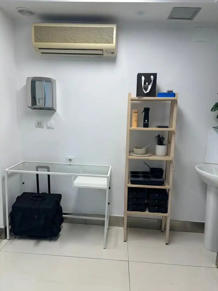 Local comercial de lloguer a Calle de González Tablas, imagen 14