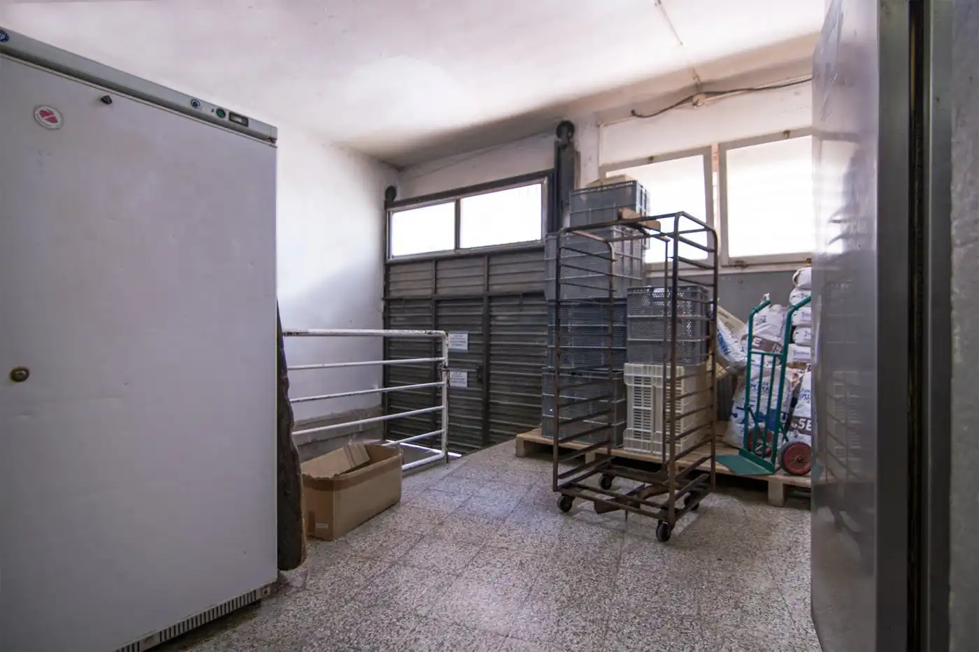Houses for sale in Calle COMPOSITOR JOAQUIM SERRA, 3, Eixample - Horta Capallera