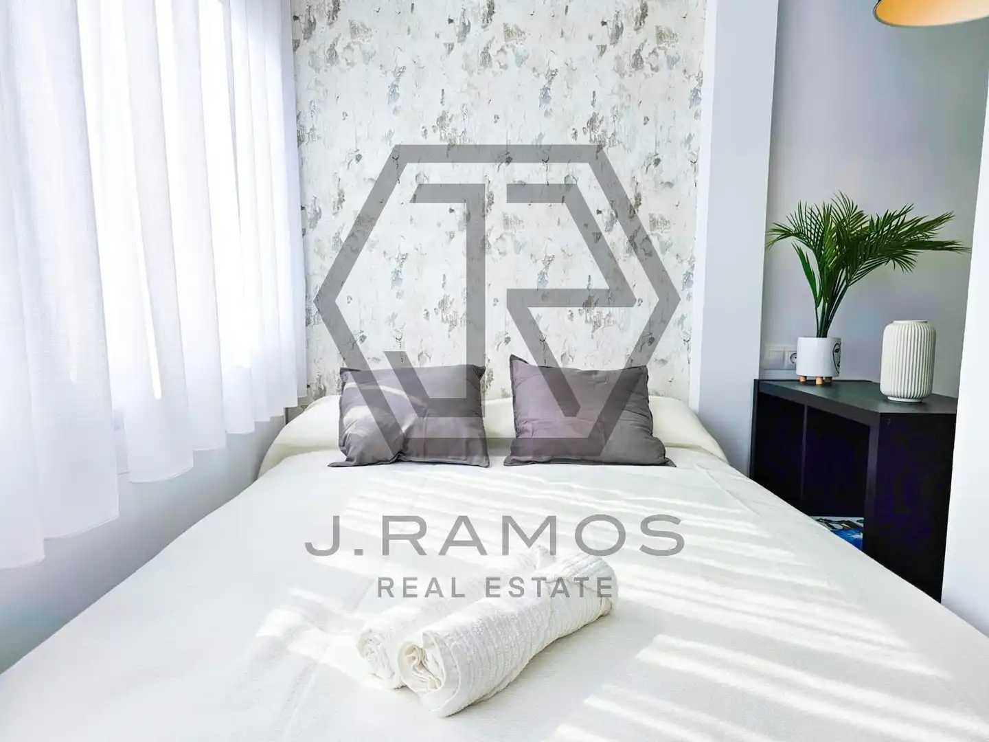 Study for rent in calafate, Centro