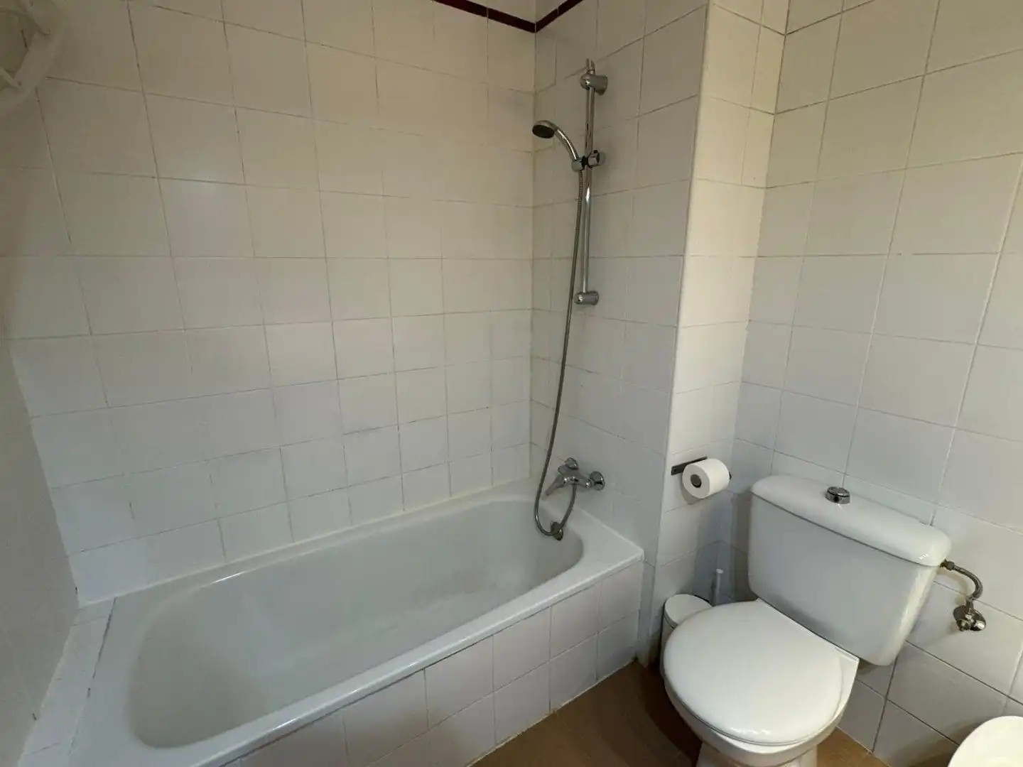 Baño de Piso en venta en Sevilla con Aire acondicionado, Calefacción y Amueblado
