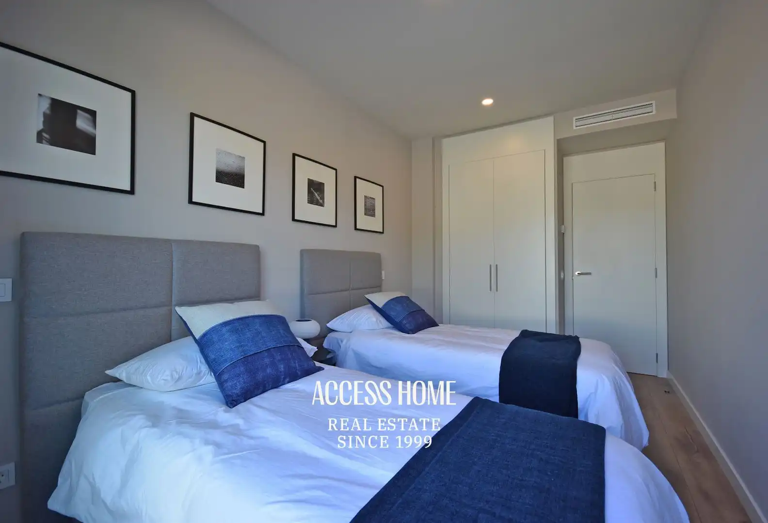 Schlafzimmer von Dachboden zum Verkauf in Montgat mit Klimaanlage, Heizung und Terrasse
