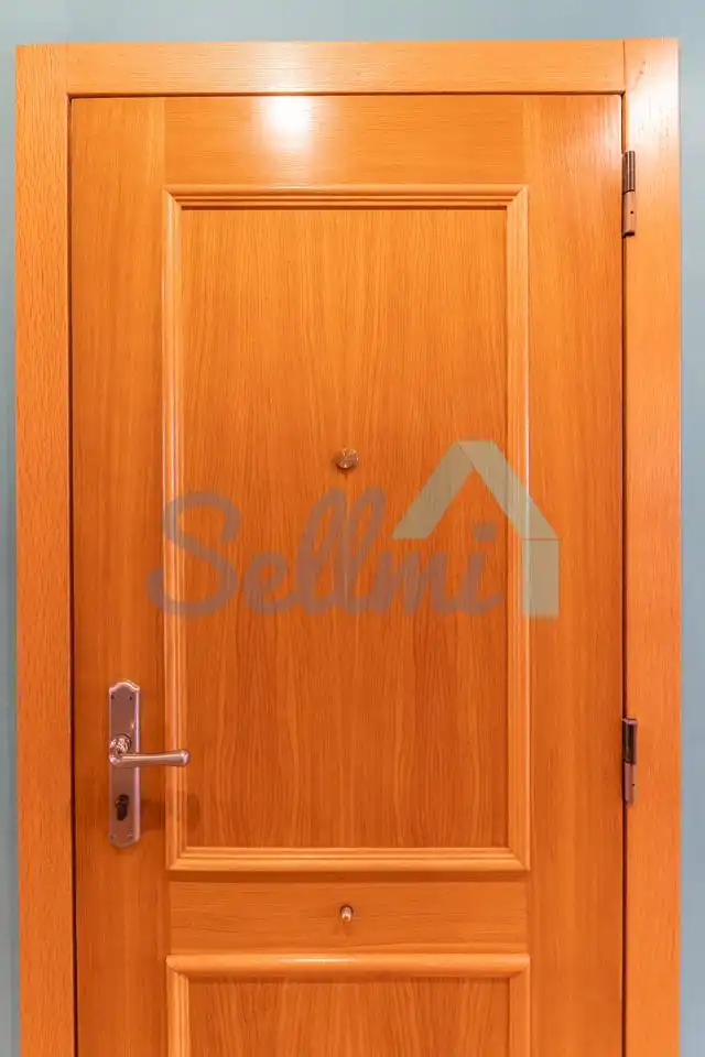 Piso de alquiler en Oviedo  con Calefacción, Parquet y Amueblado