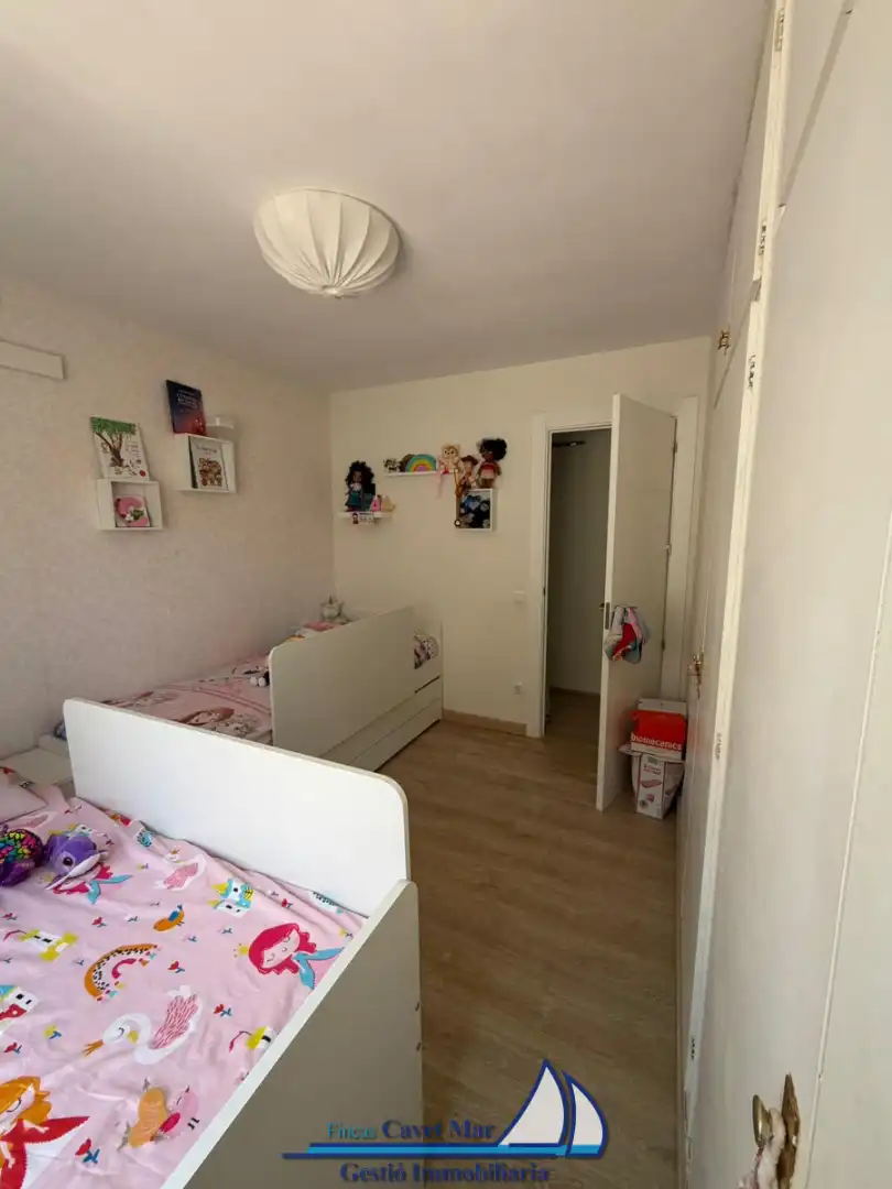 Dormitori de Casa adosada en venda en Cambrils amb Aire condicionat, Calefacció i Jardí privat